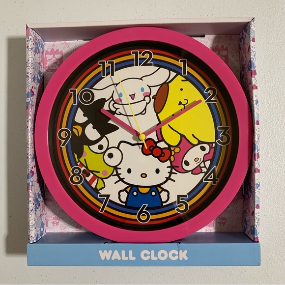 Hello Kitty and Friends by Sanrio Analog Wall Clock-New in Box - Picture 5 of 5